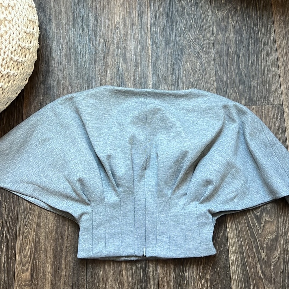 GREY TOP - Picture 5 of 6